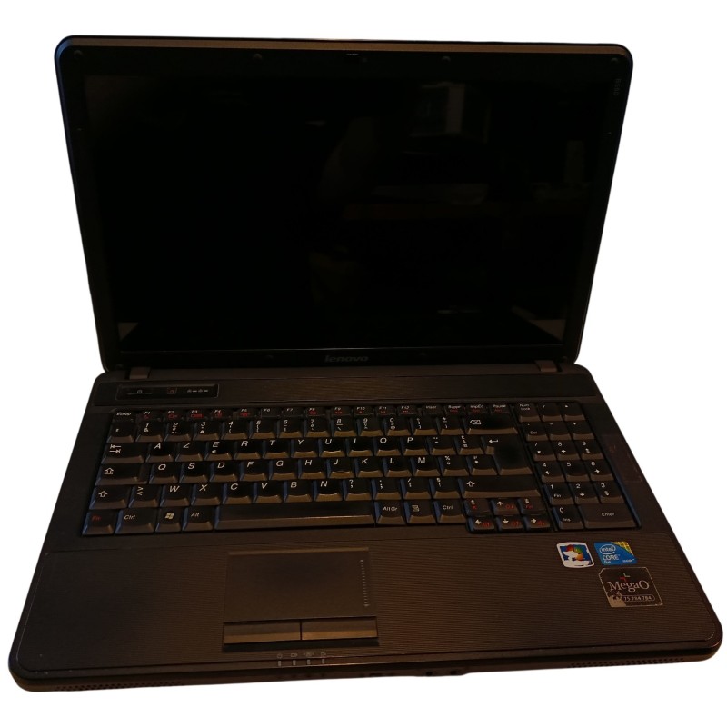 Lenovo B590